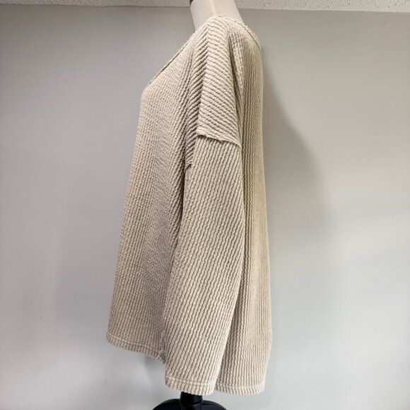 FREE PEOPLE Oversized V-Neck Tan Sweatshirt - Picture 2 of 9